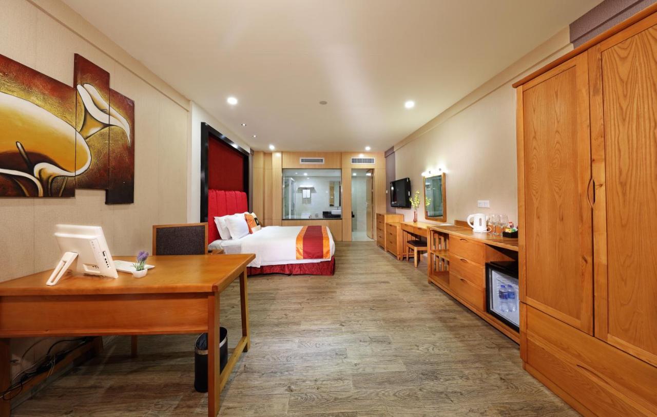 Royal Garden Hotel Guangzhou Bagian luar foto